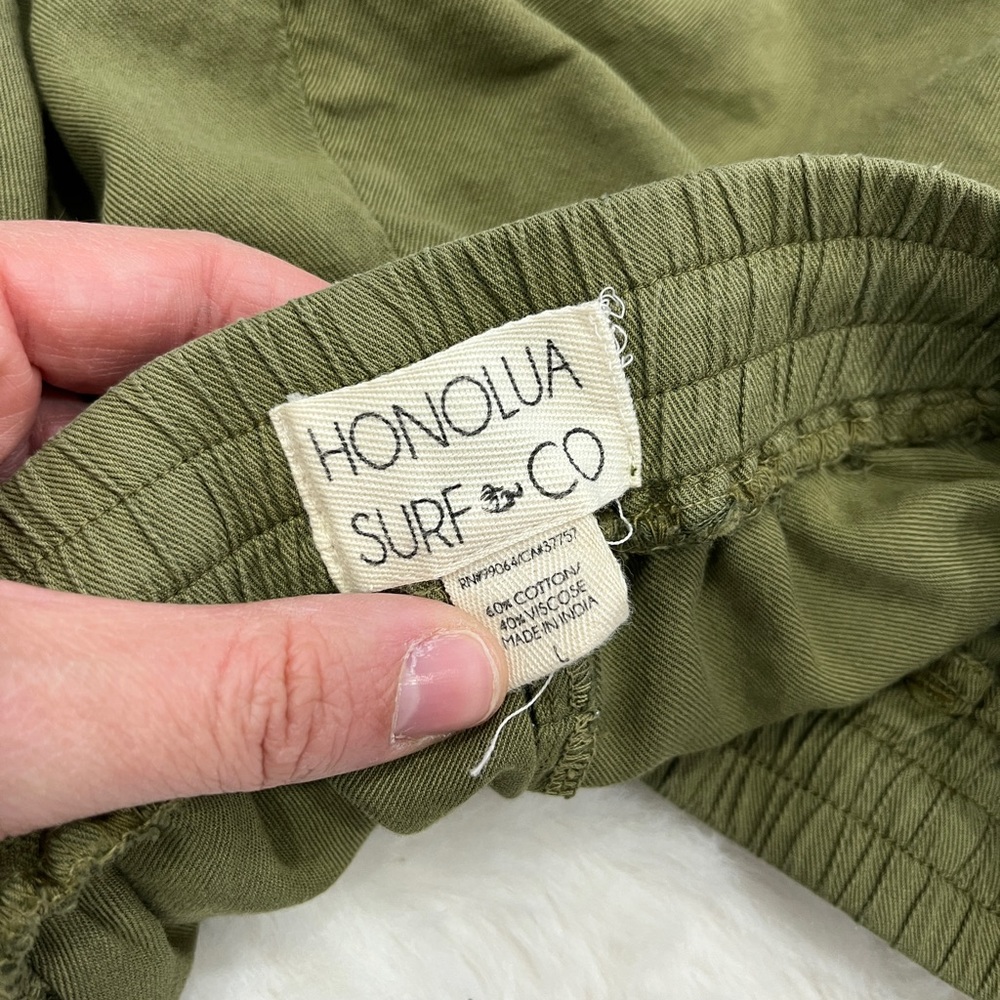 Honolulu’s Surf Co Linen Drawstring Short - Picture 7 of 9